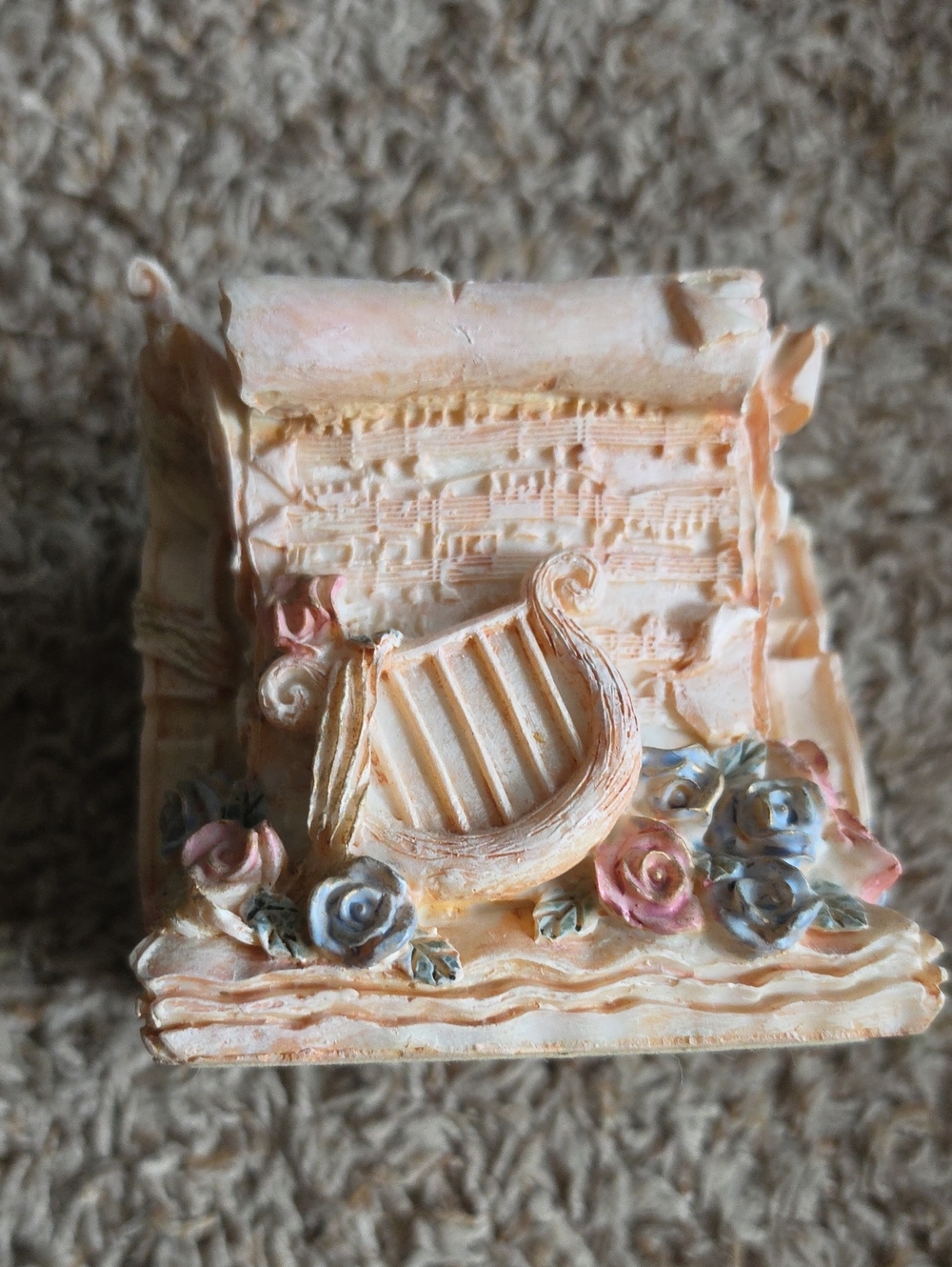 Ornamental Sheet Music & Lyre Home Art Sculpture in Peach